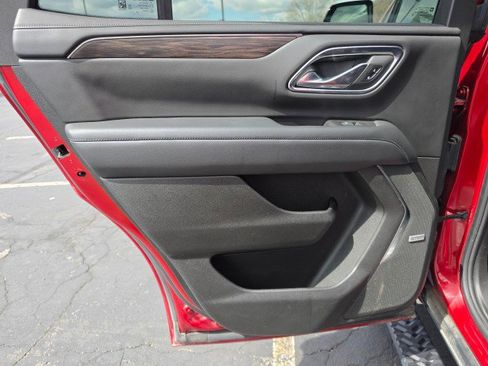 Used 2023 Chevrolet Tahoe Z71 w/ Luxury Package image 27