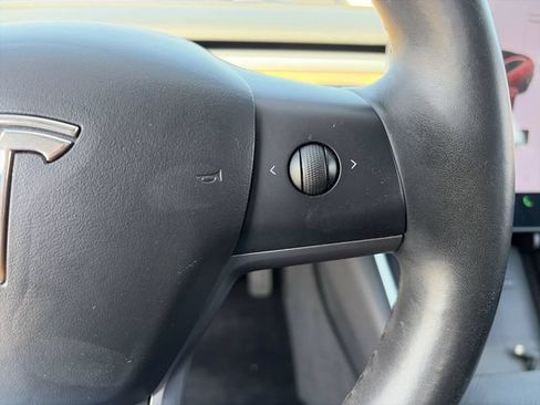 Used 2018 Tesla Model 3 RWD image 23