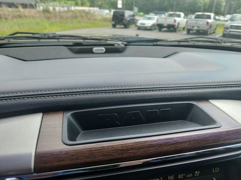 Used 2017 RAM 2500 Longhorn RWD image 22