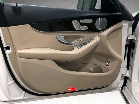 Used 2016 Mercedes-Benz C 300 4MATIC Sedan image 19