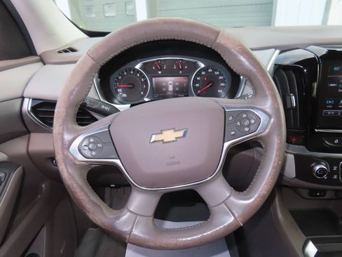 Used 2018 Chevrolet Traverse LT FWD image 46