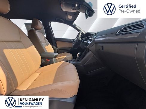 Used 2024 Volkswagen Tiguan SE AWD/4WD image 14