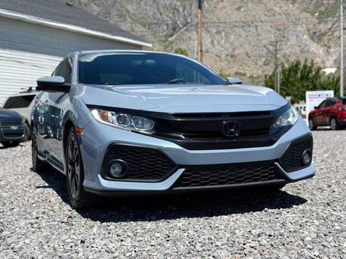Used 2018 Honda Civic EX image 1