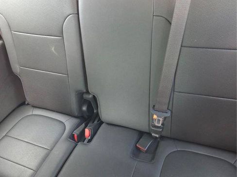 Used 2023 Chevrolet Traverse High Country FWD image 14