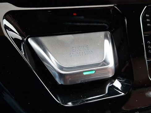 Used 2023 GMC Sierra 1500 Denali Ultimate image 24