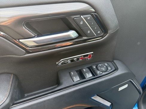 Certified 2023 GMC Sierra 1500 AT4 w/ AT4 Premium Package image 9