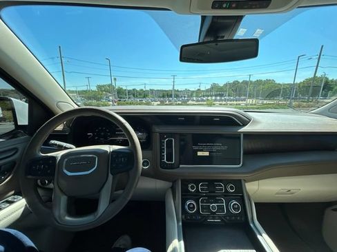 Used 2022 GMC Yukon Denali w/ Max Trailering Package AWD/4WD image 32