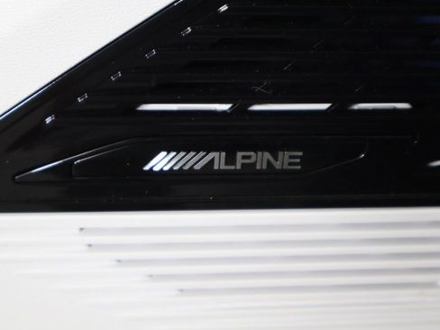 New 2026 Jeep Cherokee Limited image 24