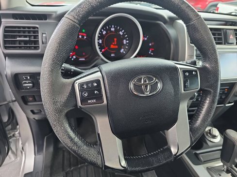 Used 2011 Toyota 4Runner Limited AWD/4WD image 20