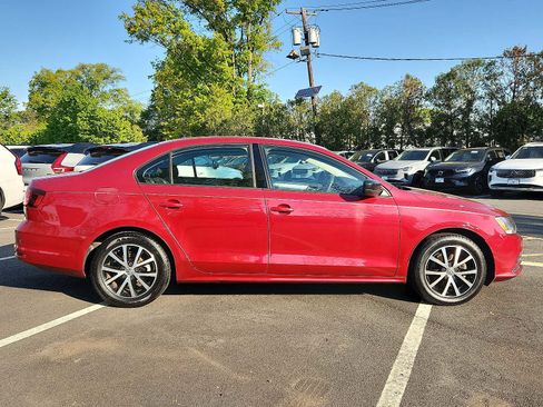 Used 2016 Volkswagen Jetta SE FWD image 7
