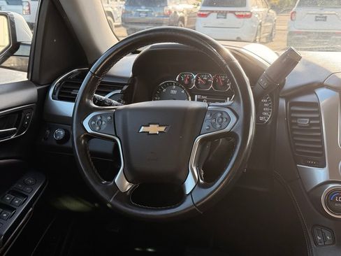 Used 2019 Chevrolet Suburban LT AWD/4WD image 21
