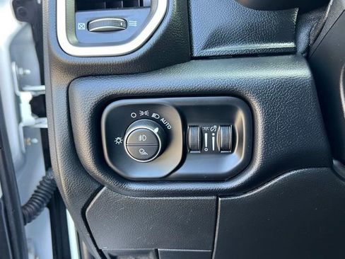 Used 2020 RAM 3500 Big Horn w/ Level 2 Equipment Group image 18