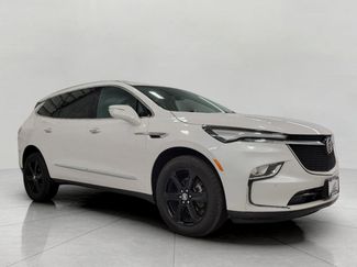 Used 2024 Buick Enclave Essence w/ Sport Touring Edition video 1