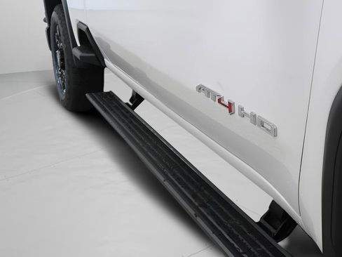 Used 2024 GMC Sierra 2500 AT4 w/ AT4 Premium Plus Package image 34