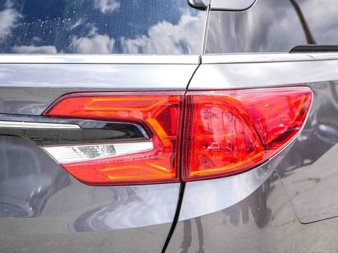 Certified 2024 Honda Odyssey Touring image 13