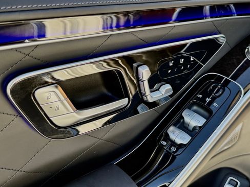 New 2026 Mercedes-Benz S 580 4MATIC Sedan image 17