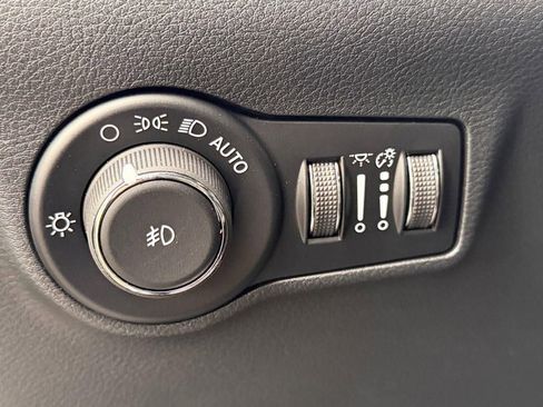 New 2026 Jeep Compass Limited w/ Sun, Sound & Navigation Group image 19