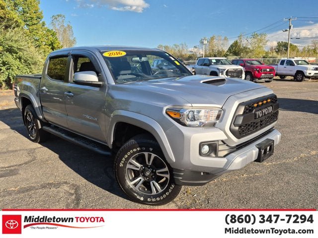 Used 2016 Toyota Tacoma TRD Sport w/ Towing Package AWD/4WD image 1