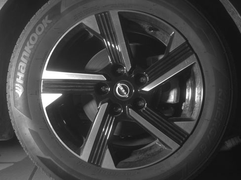 Used 2025 Nissan Sentra SV image 13