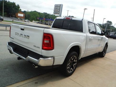 Used 2026 RAM 1500 Laramie AWD/4WD image 10