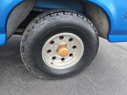 Used 1994 Ford F150 2WD Regular Cab image 27