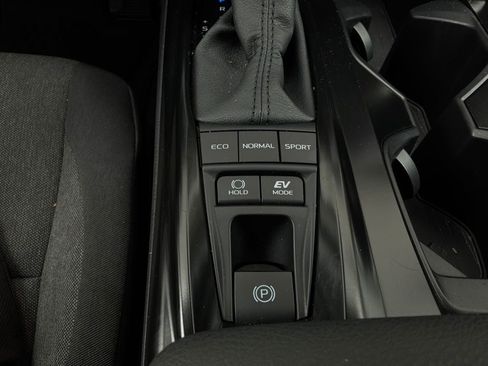 Used 2026 Toyota Camry LE FWD image 25