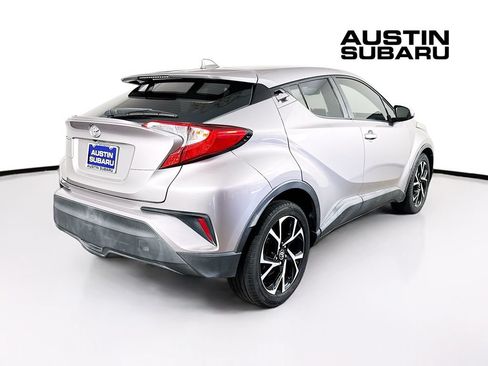Used 2019 Toyota C-HR XLE FWD image 7