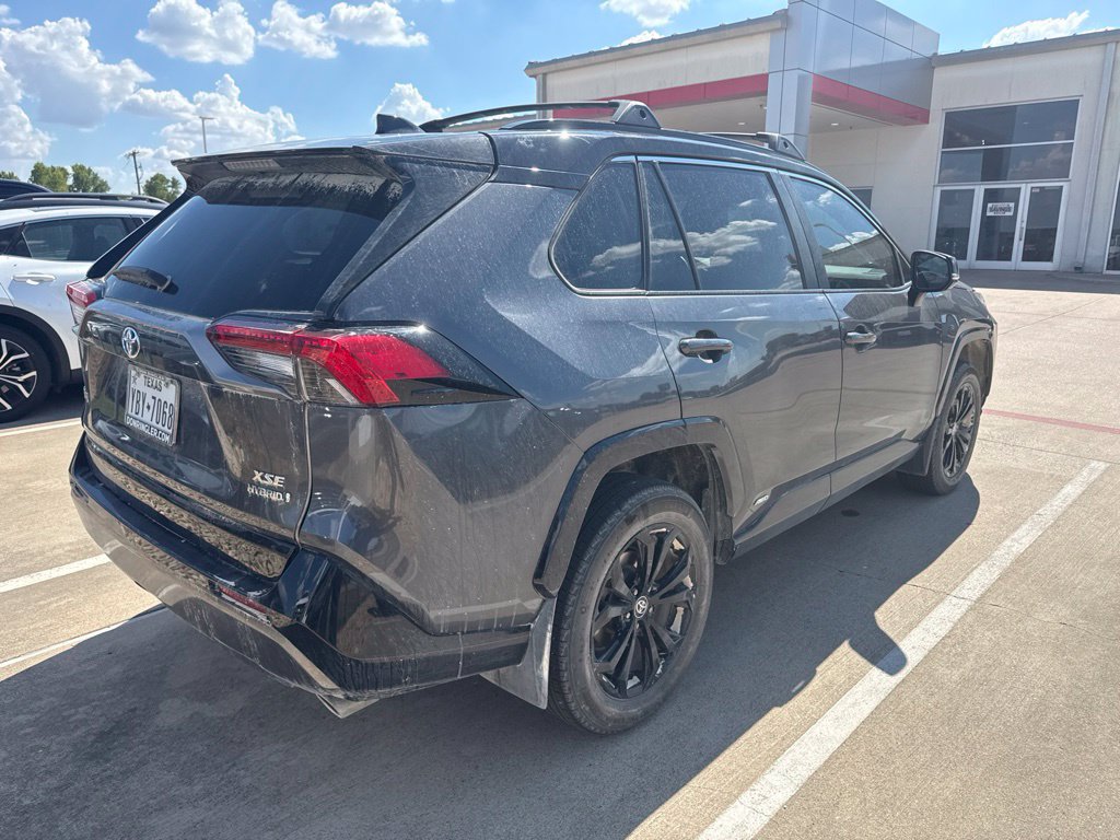 Used 2023 Toyota RAV4 XSE AWD/4WD image 2