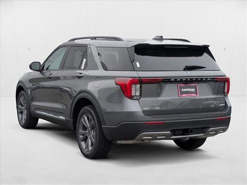 New 2025 Ford Explorer Active w/ Active Comfort Package image 9