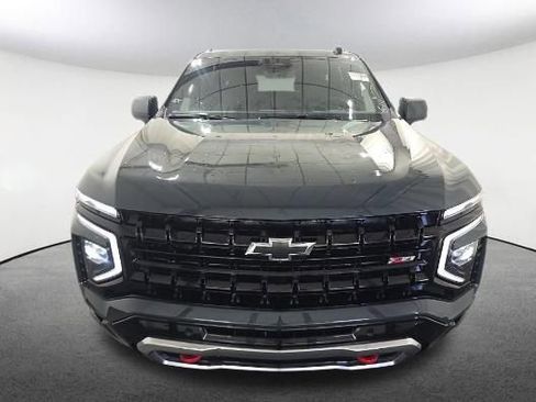 Used 2026 Chevrolet Suburban Z71 w/ Comfort Package AWD/4WD image 2