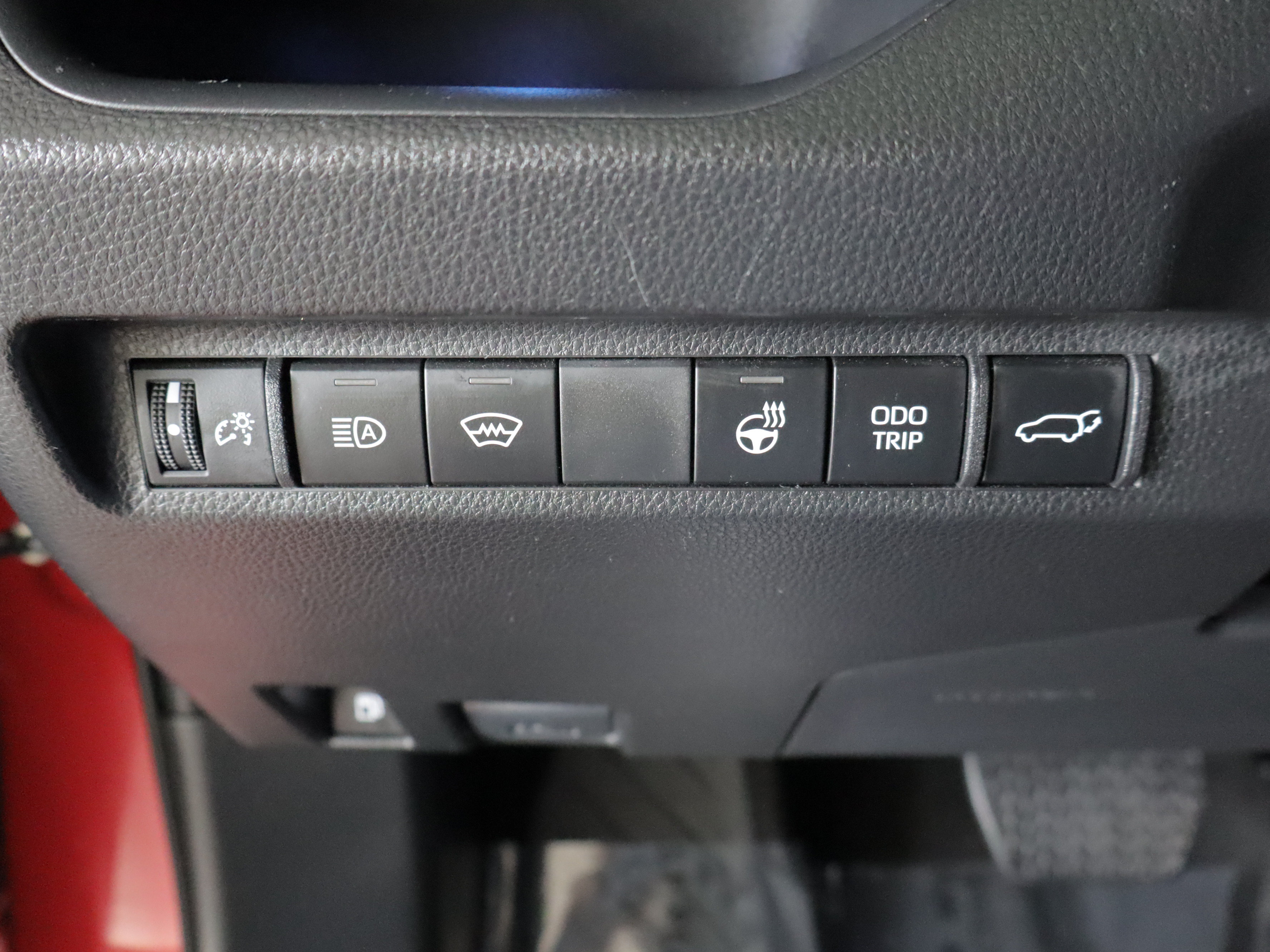 Used 2023 Toyota RAV4 XSE w/ Weather Package AWD/4WD image 19