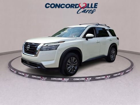 Certified 2024 Nissan Pathfinder SV AWD/4WD image 4