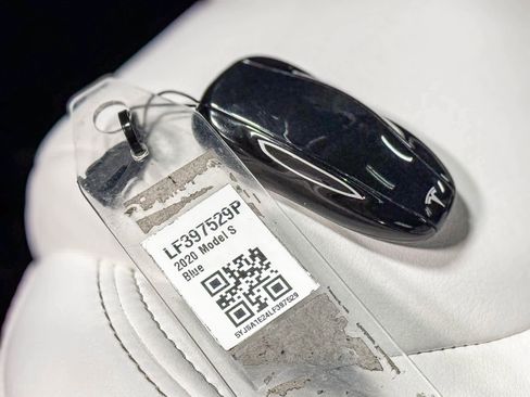 Used 2020 Tesla Model S Long Range Plus AWD/4WD image 29