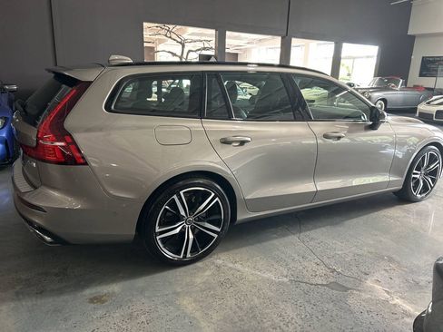 Used 2020 Volvo V60 T6 R-Design w/ Protection Package Premier FWD image 10