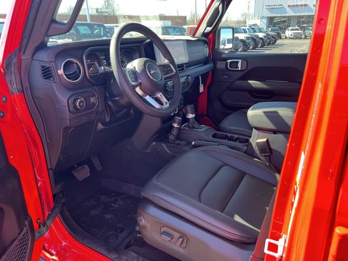 New 2026 Jeep Wrangler Sahara AWD/4WD image 14