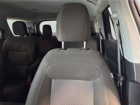 Certified 2024 Ford Explorer XLT RWD image 23