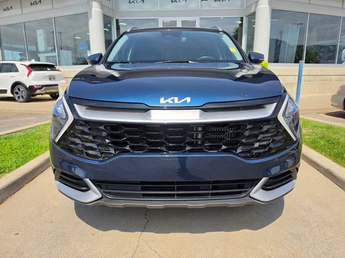Certified 2023 Kia Sportage EX AWD/4WD image 3