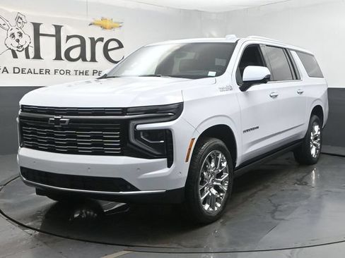 New 2026 Chevrolet Suburban High Country AWD/4WD image 13