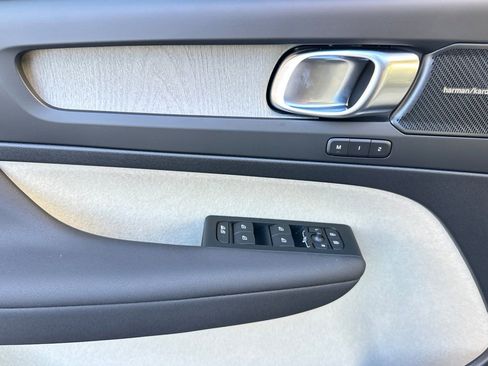 New 2026 Volvo XC40 B5 Ultra w/ Climate Package AWD/4WD image 10