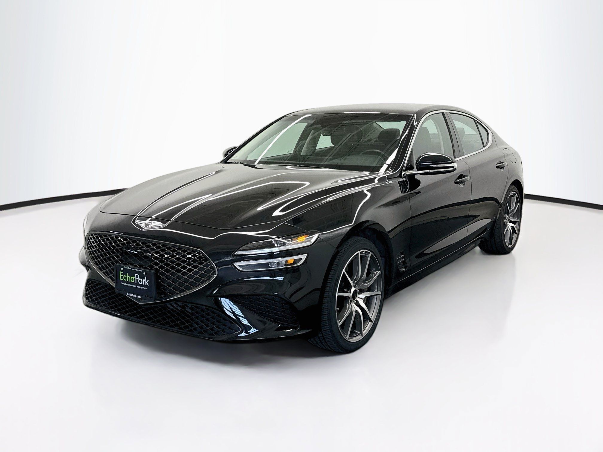 Used 2026 Genesis G70 2.5T RWD image 3