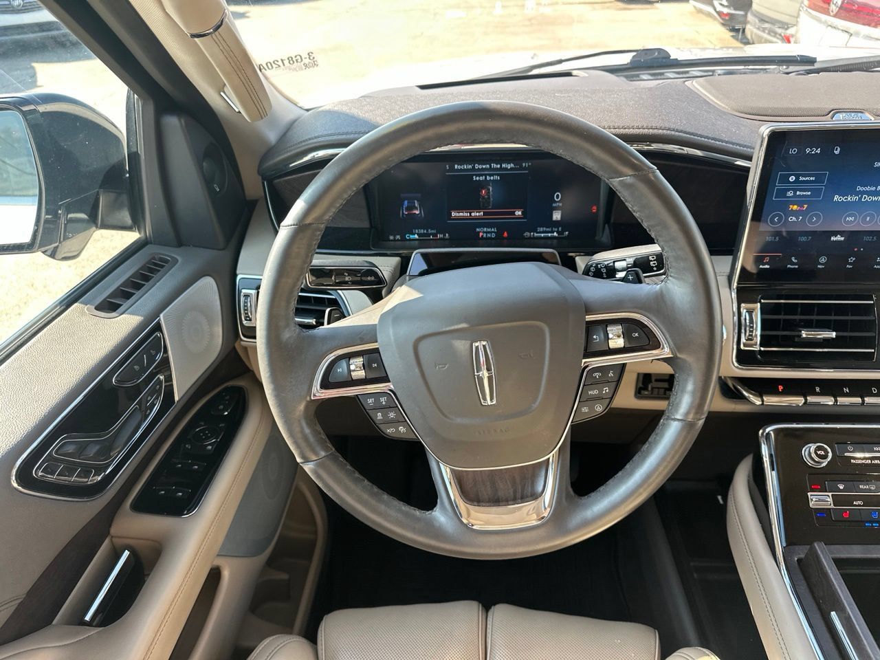 Used 2024 Lincoln Navigator L Reserve AWD/4WD image 11