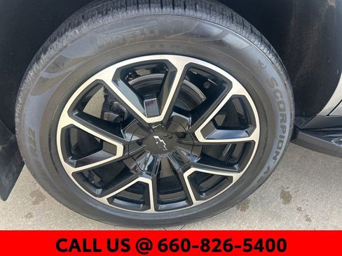 Used 2024 Chevrolet Tahoe RST w/ Luxury Package image 6