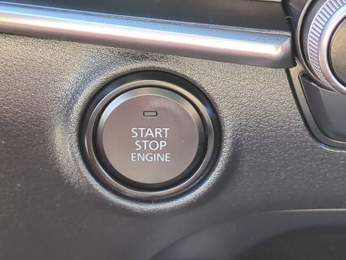 Used 2023 MAZDA MAZDA3 s image 22