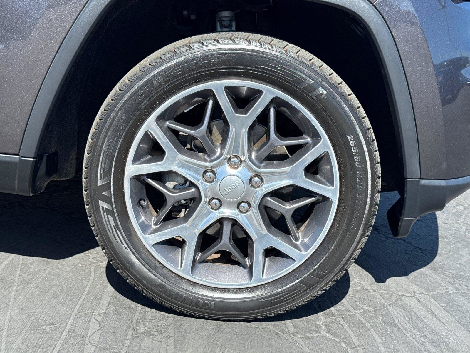 Used 2020 Jeep Grand Cherokee Limited AWD/4WD image 6