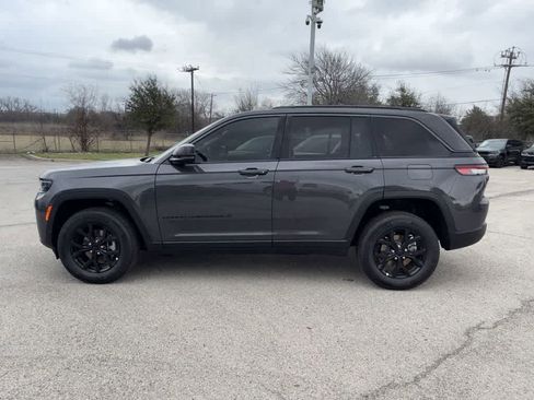 New 2026 Jeep Grand Cherokee Altitude RWD image 3
