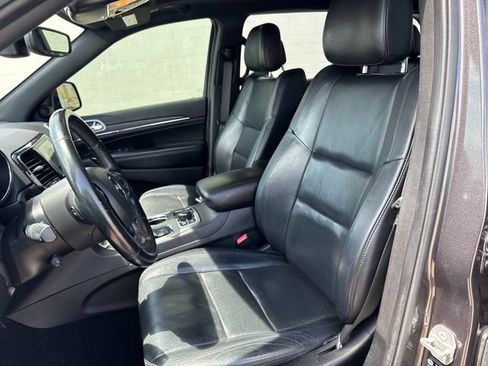 Used 2021 Jeep Grand Cherokee Limited AWD/4WD image 9