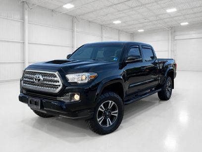 Used 2016 Toyota Tacoma TRD Sport w/ Towing Package