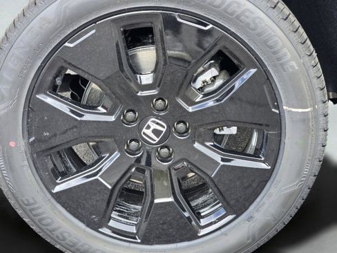 New 2026 Honda Pilot Black Edition image 12