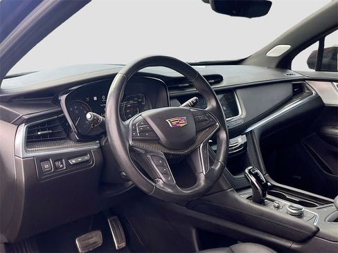 Used 2021 Cadillac XT5 Sportv image 9