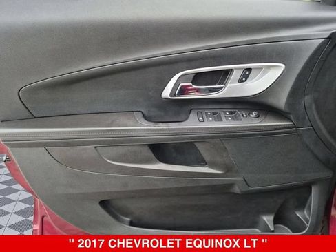 Used 2017 Chevrolet Equinox LT w/ Convenience Package AWD/4WD image 11